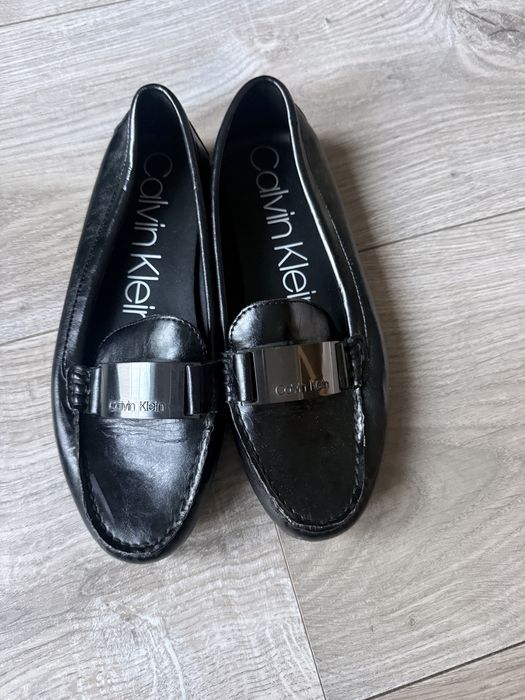 Mokasyny skorzane marki Calvin Klein rozmiar 40
