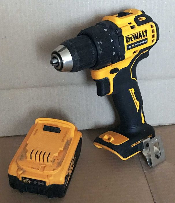 Шуруповерт-дрель аккумуляторный бесщеточный DeWalt DCD708, Original