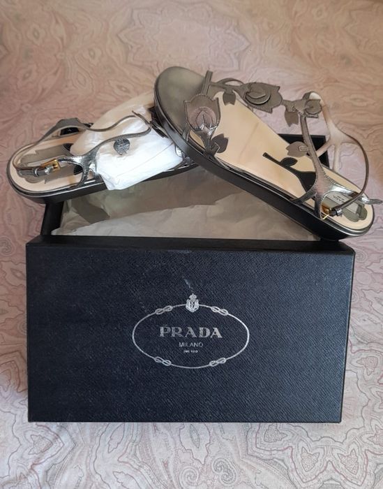Sandálias Prada Silk Fume'Liber Tamanho 38