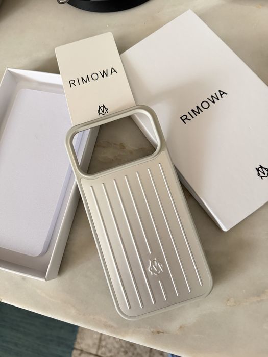 Capa Rimowa Iphone 17 pro max