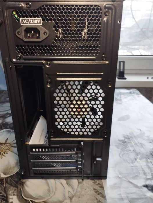 Корпус Prologix E124 400W Black