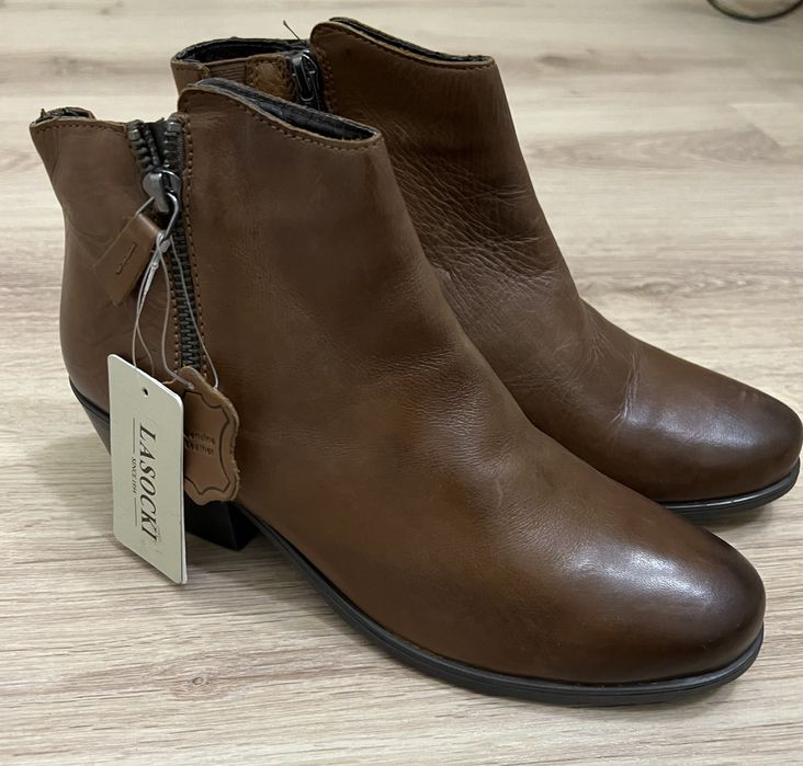 Ботинки козаки Lasocki