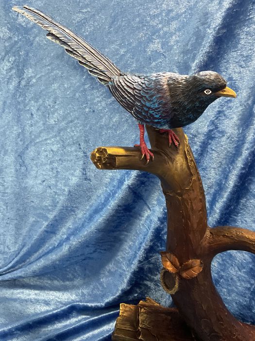 Escultura bronze aves do paraíso em tronco altura 41 cm