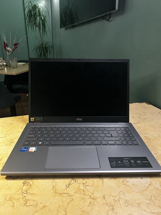 Portátil Aspire 5  (15,6” Intel Core i7 - RAM 16GB - SSD de 512GB)