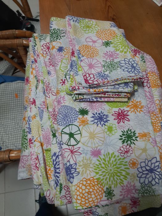 Lençóis saco casal IKEA, fronhas e cortinas