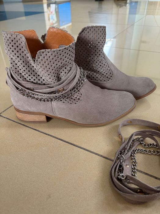 Beżowe botki Saway r.38