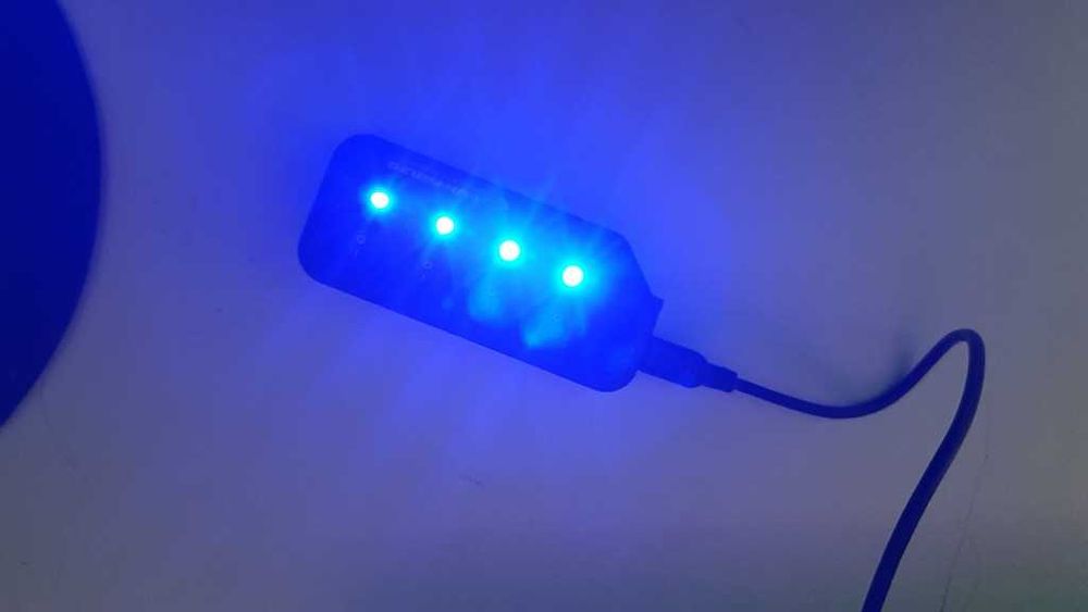 Replikator, hub USB 4 porty w wyłącznikami