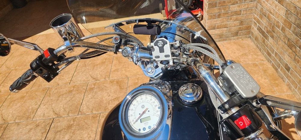 Yamaha V-Star 1100 (Drag Star)