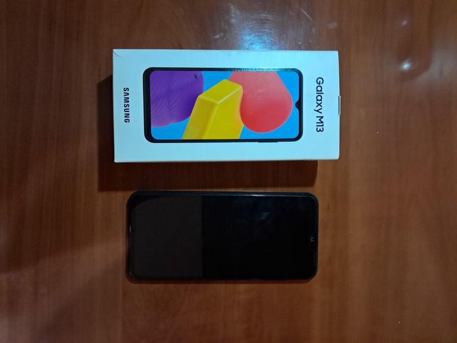 Продам самсунг м13, задовільний стан, ЧОХЛИ У ПОДАРУНОК!!