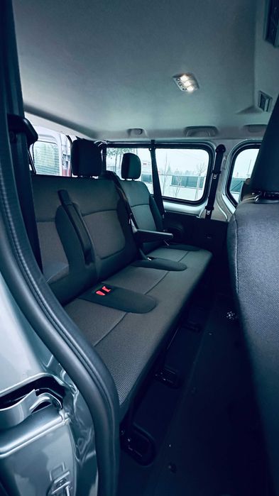 Wypożyczę busa wynajmę busa bus 9 osobowy wypożyczalnia pojazdów