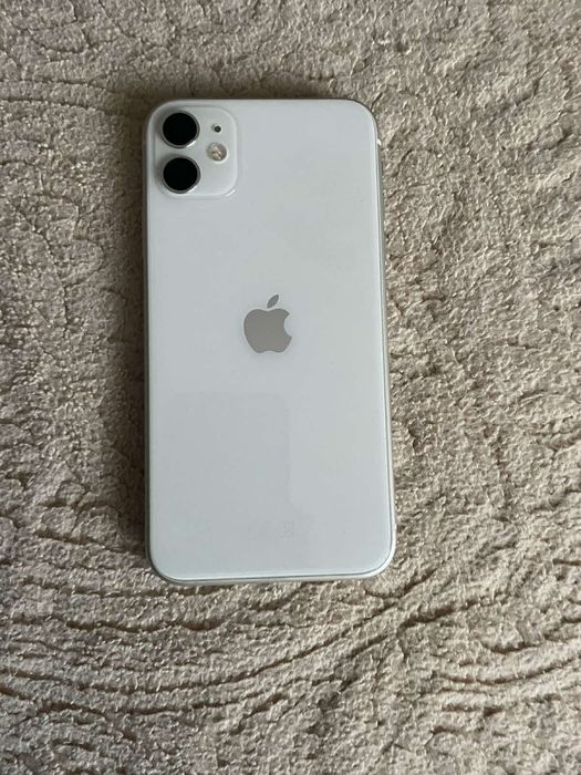 Телефон смартфон iPhone 11 б/у