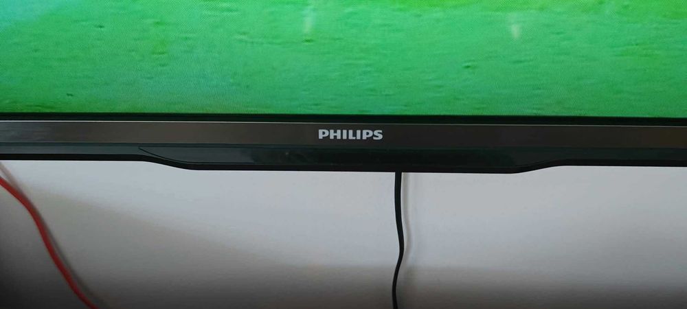 TV LCD Philips de 60" polegadas com S/parede