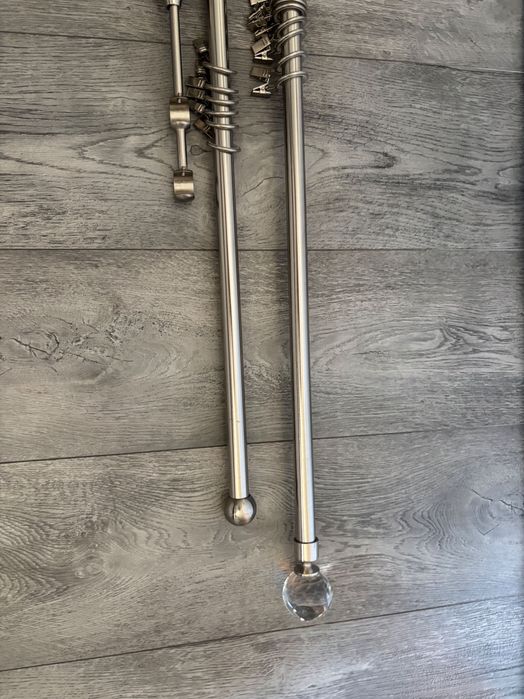 Sprzedam Karnisz sufitowy 137 cm