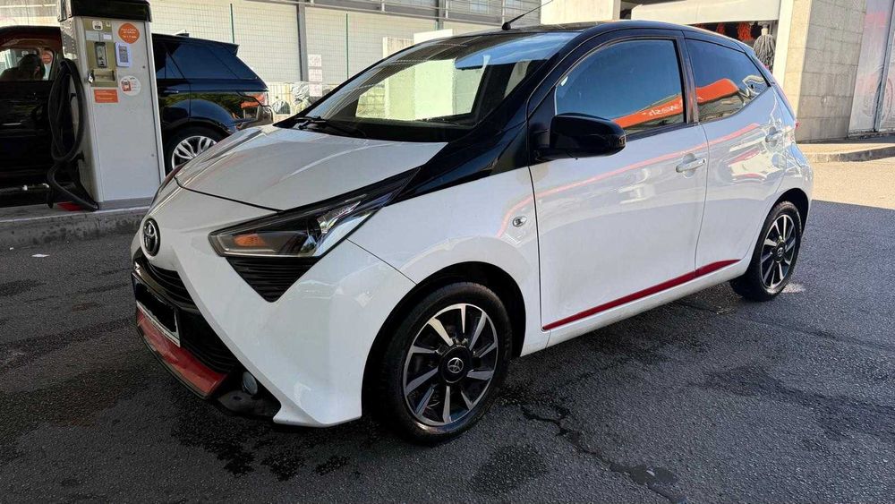 Toyota Aygo 2021 - Automático