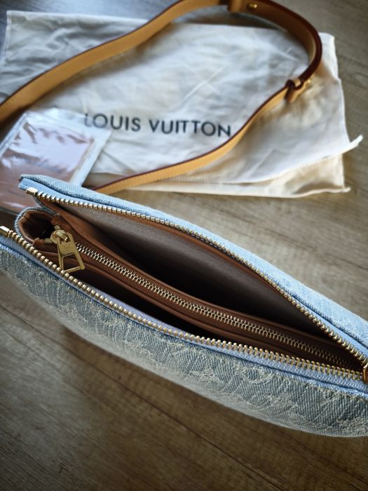Брендова сумка Louis Vuitton Coussin BB Sky Blue Denim