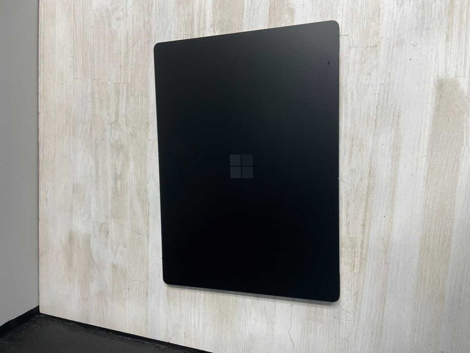 Microsoft Surface Laptop 5 — легкий та потужний ультрабук