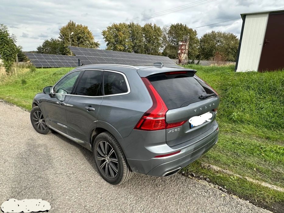 Volvo xc60 Inscription D4 190km Grey metallic