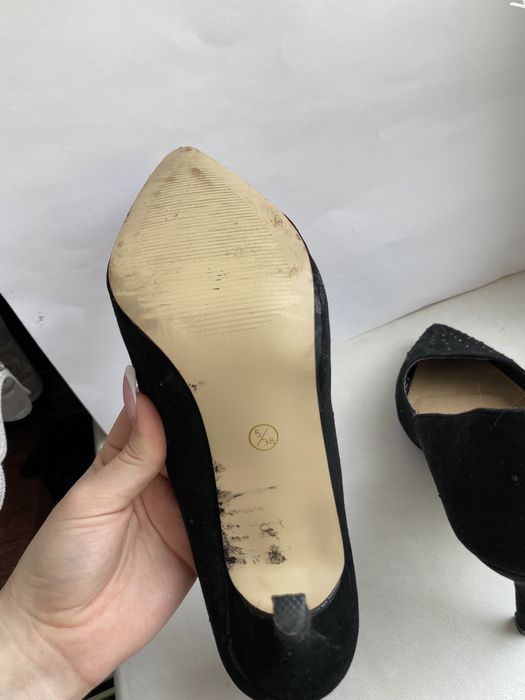 Жіночі туфлі на підборах - 200 грн