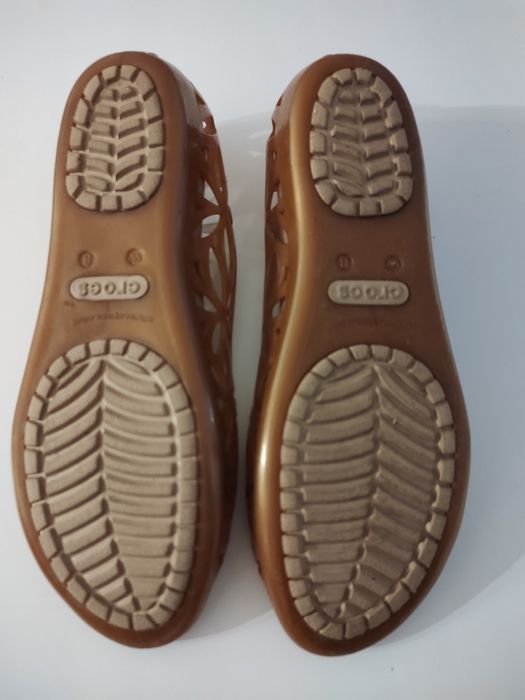 Жіночі балетки Crocs