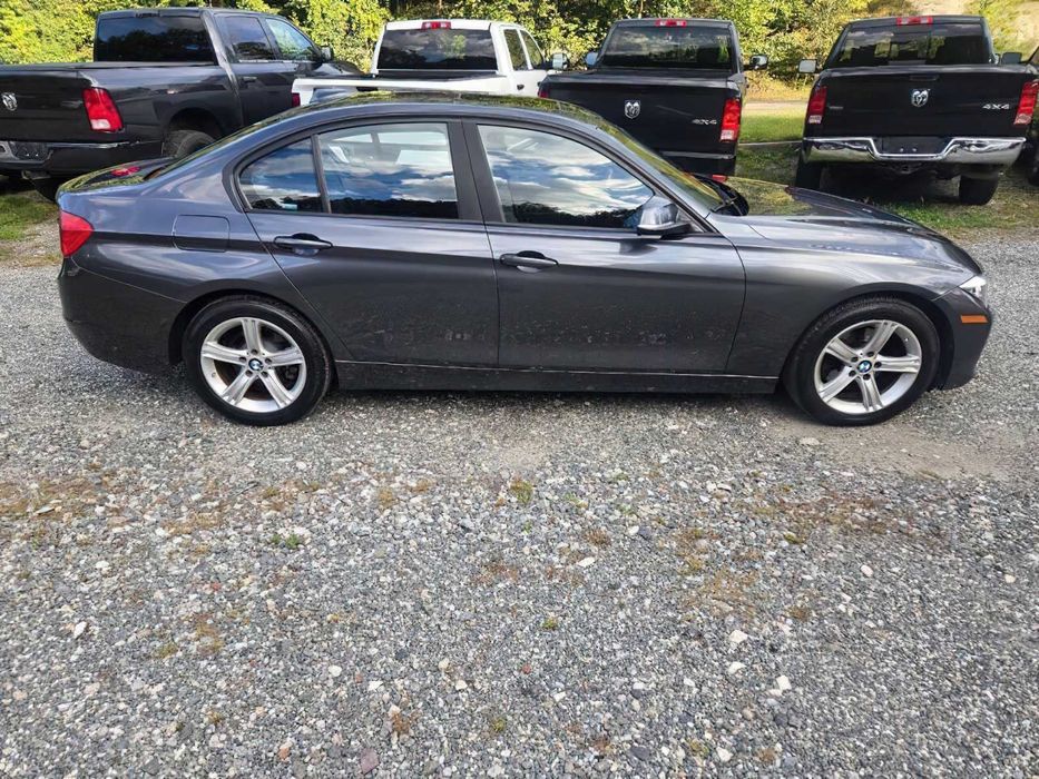 BMW 320i      2015