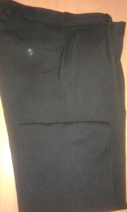 Spodnie wizytowe czarne 46/170
