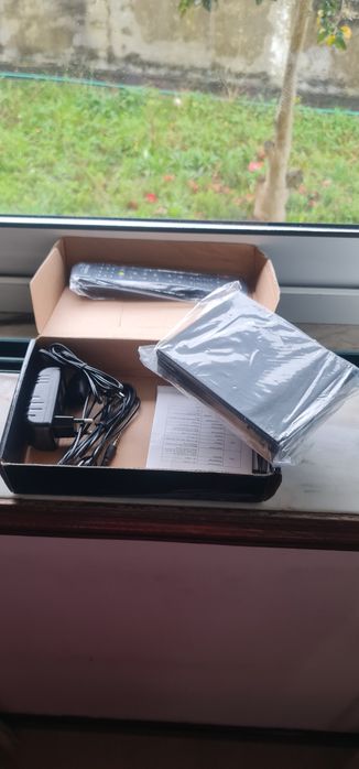 3 Box Satelite muito bom, o  preço é de cada uma