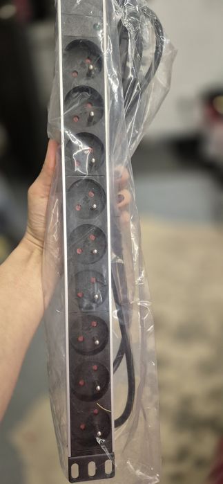 listwa zasilająca 1,8 m PDU 19 9x230V