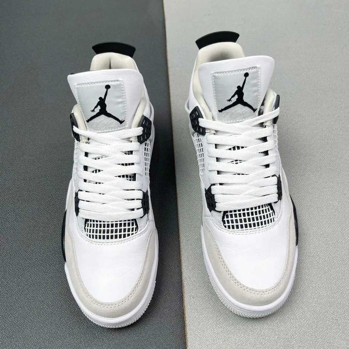 Jordan_Air_Jordan_4_Retro R.38