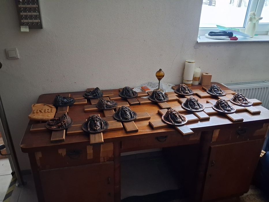Krzyże z głową Chrystusa Droga krzyżowa