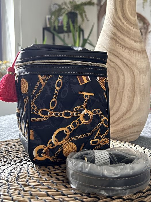 Kuferek/kosmetyczka na kosmetyki Estee Lauder