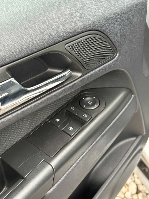 Продам Opel Zafira 2006 рік можлива розстрочка,кредит,обмін!