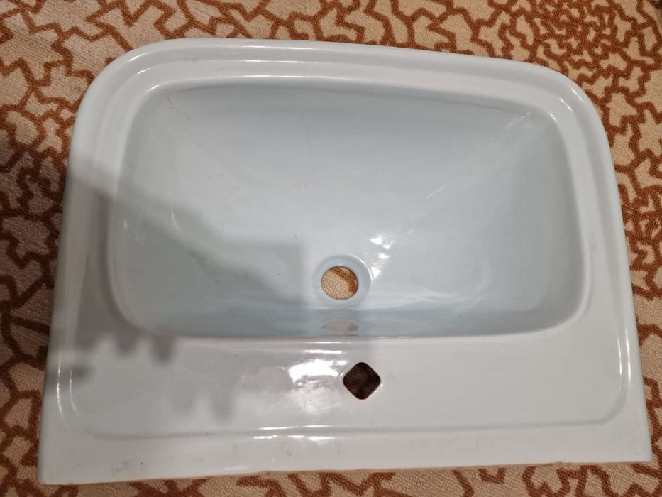 Умивальник до ванної кімнати новий