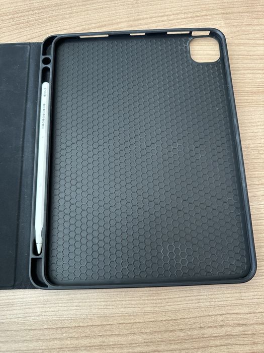 Ipad 5a geração com capa e apple pen