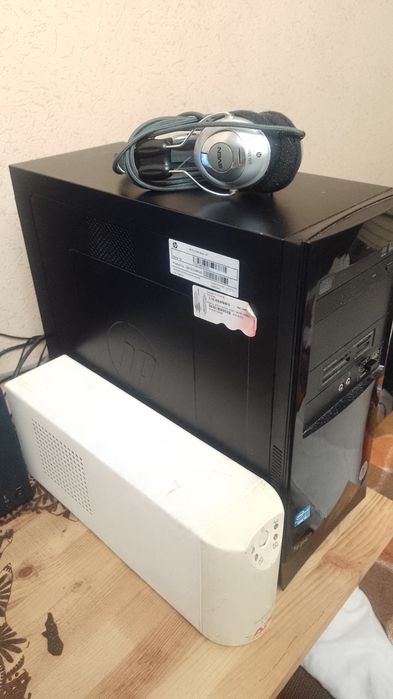 Комп'ютер hp pro 3300 mt(i5, 8gb ddr3, 1gb video) + монітор 23"