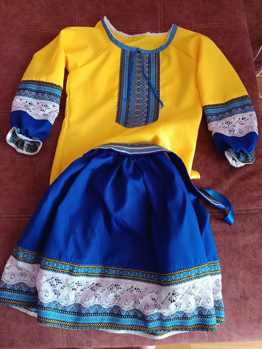 Вишивка, вишитий костюм