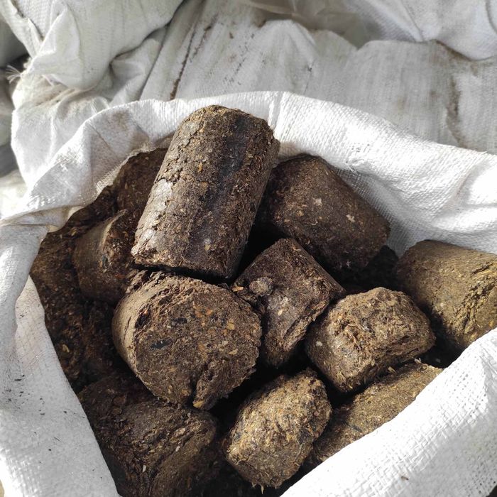 Продам паливні брикети