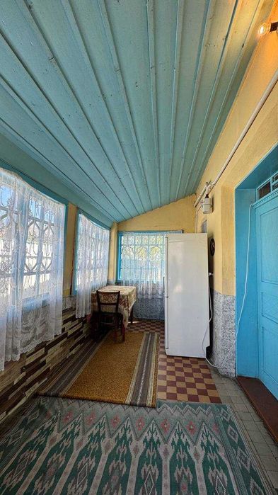 Будинок, господарство в с. Кисилів (кіцманський район) площею 47 м2.