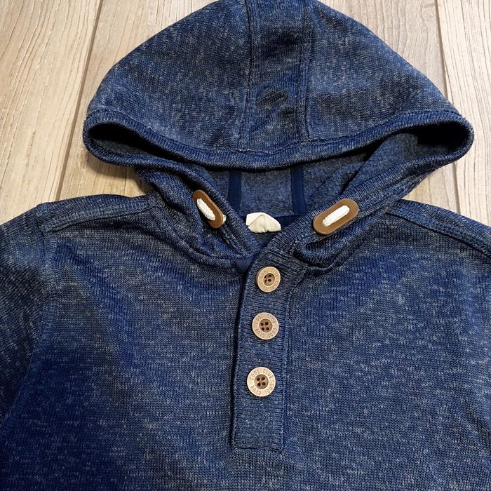 Sweter z kapturem chłopięcy 152