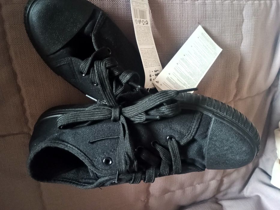 Кеди хлопчачі нові