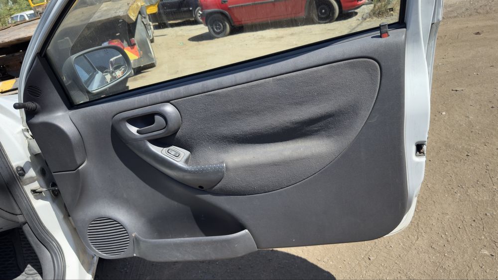 Opel corsa C 1.7 dti para peças