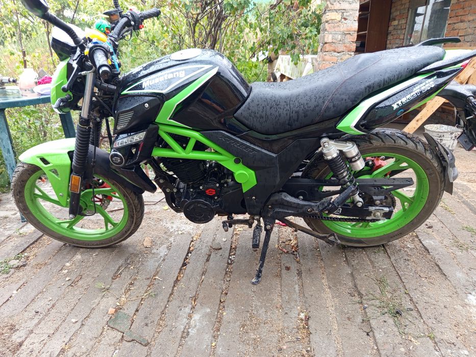 Musstang xtreet 250