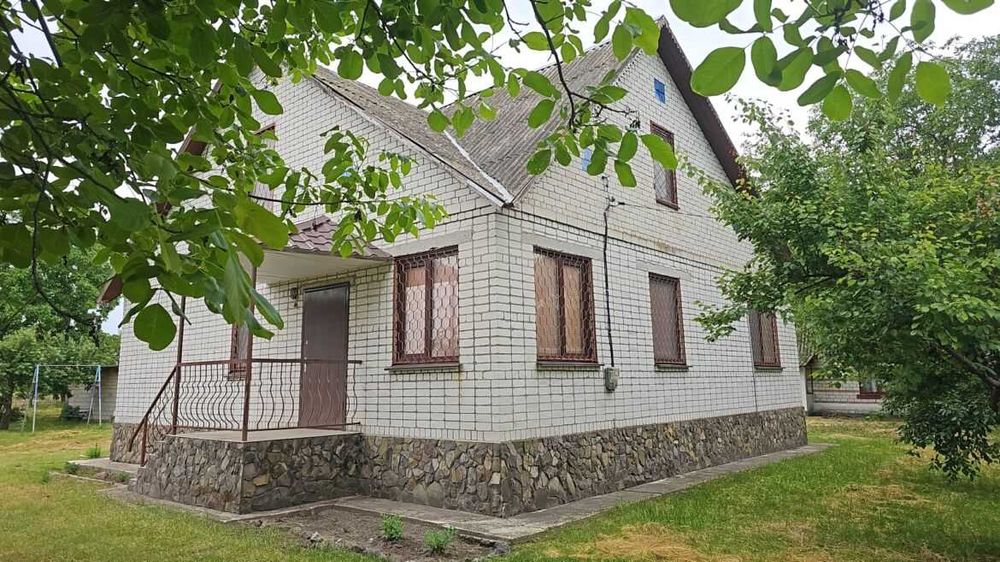 Продажа 2 этажного дома с верандой и участком на 41.5 сотки, 103 кв. м