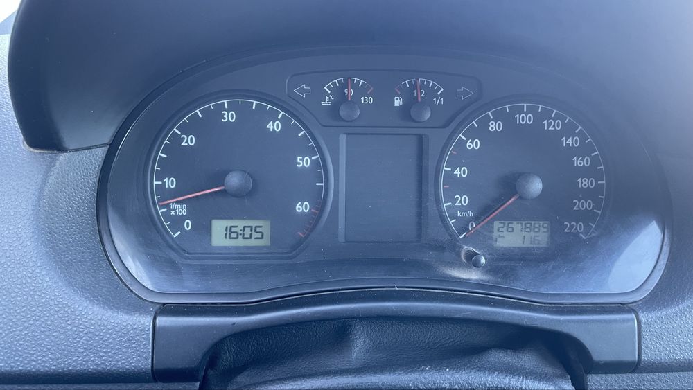Volkswagen Polo 2003 VIN WVWZZZ9NZ3D143029 фото оголошення 8 з 15