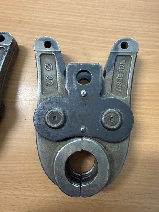 Mordaças Multicamada Geberit