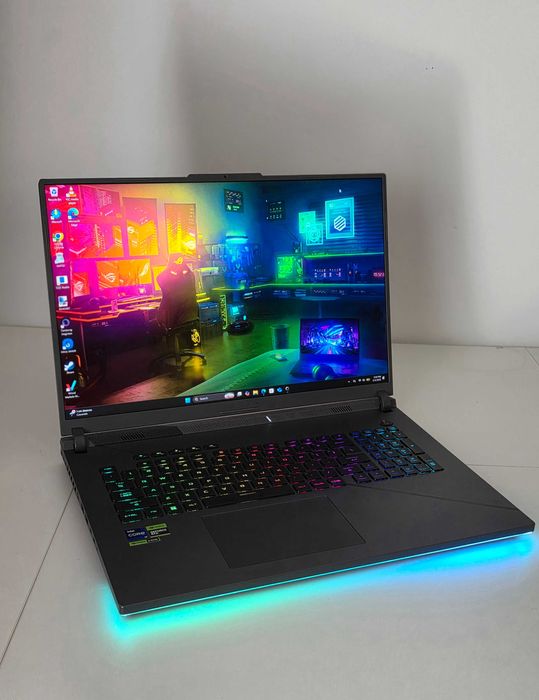 Asus ROG Strix G18 18"QHD 240Hz/ i9-14900HX / RTX4080 12GB / 32GB/ 2TB / W11