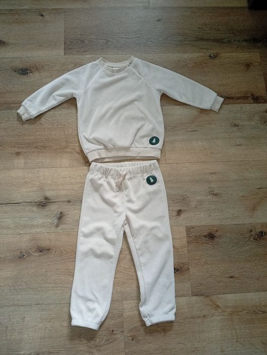 Dres komplet kremowy 104