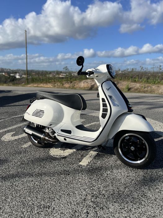 Vespa GTS 300 Hpe
