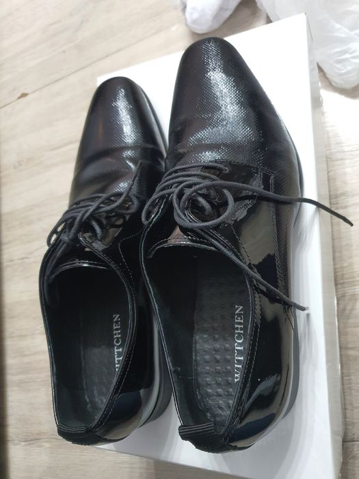 Eleganckie buty lakierki, WITTCHEN - 92-m-509-1 - używane 1h - r. 41