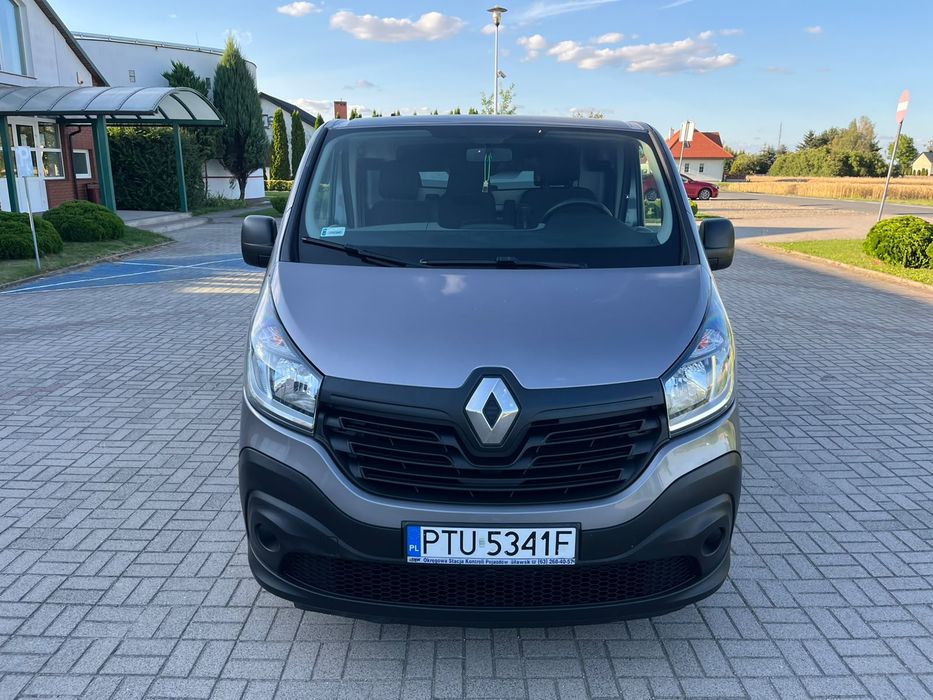 Renault Trafic z roku 2015 rok produkcji .2 drzwi super stan