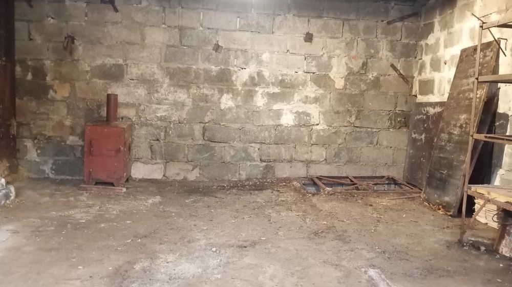 Сдам гараж ОГРОМНЫЙ на 12 Квартале